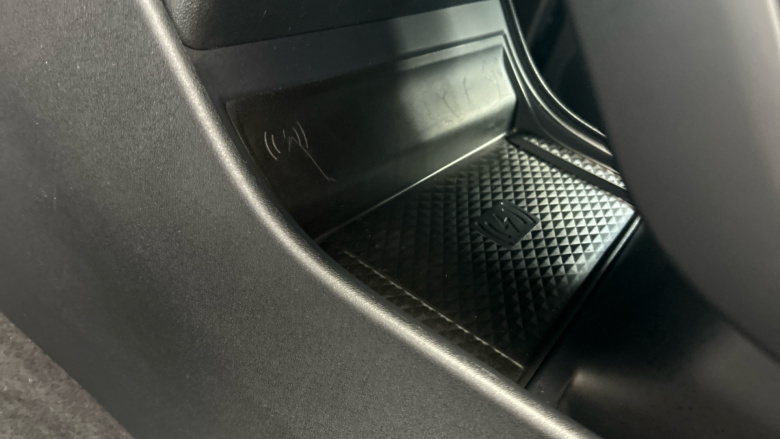 Land Rover Range Rover Evoque 2.0 D200 R-Dynamic S 5dr Auto Diesel Hatchback